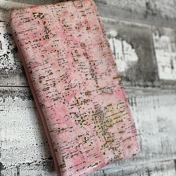 Add a Touch of Glam with a Unique Leather Pink & Metallic Gold Wristlet - Picture 6 of 11